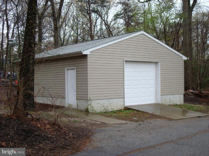 Garage 1