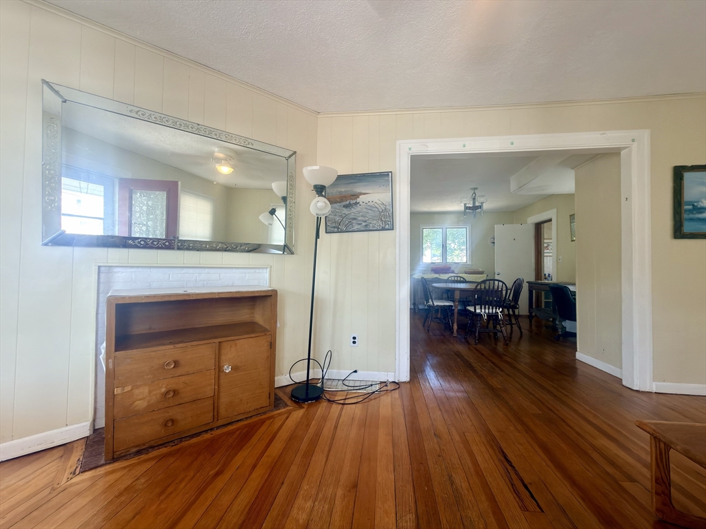 59 C Street Hull, MA 02045 - Photo 4 of 37