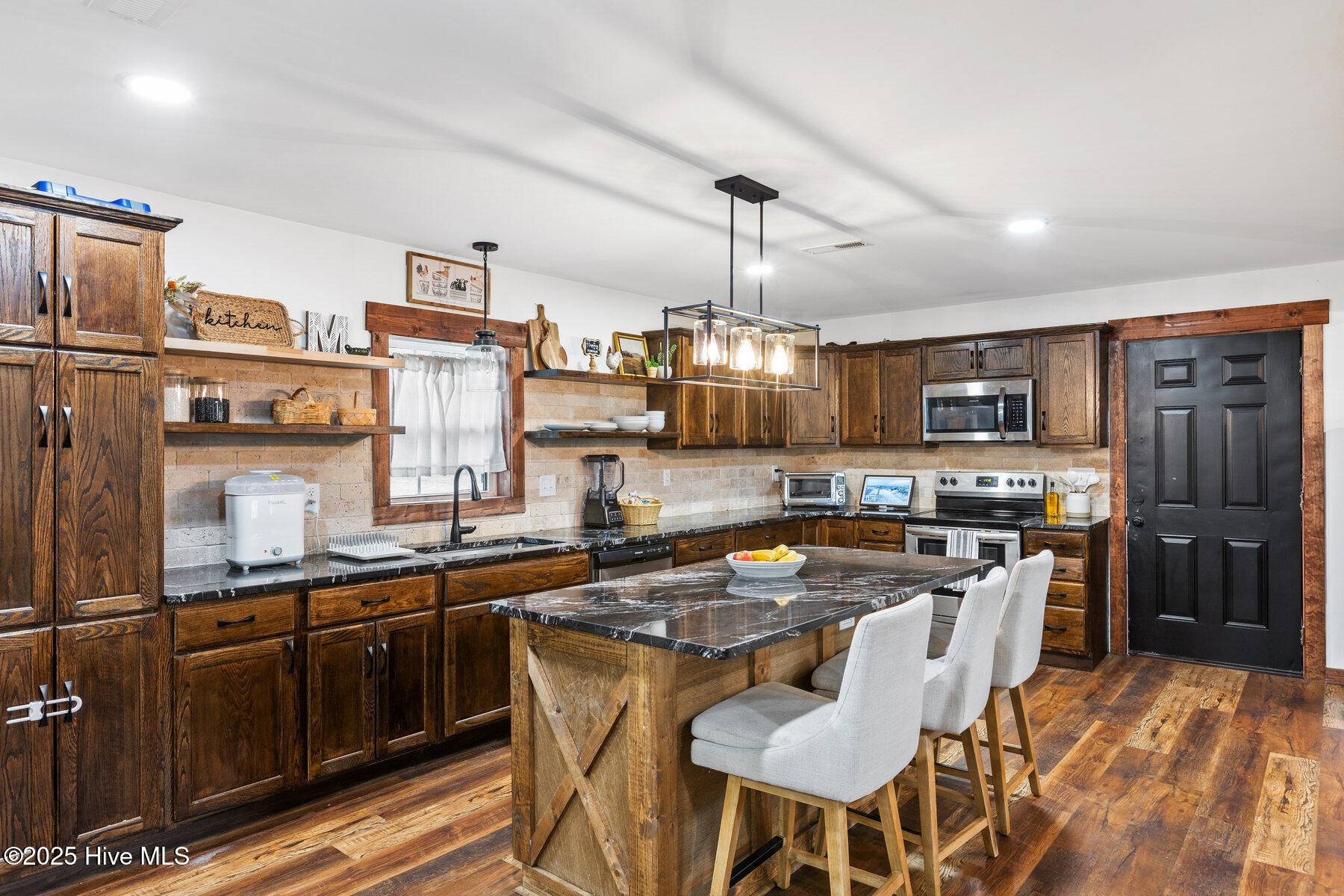 16214 Old Lake Road Riegelwood, NC 28456 - Photo 11 of 34 011_16214_old_lake_road-11_436