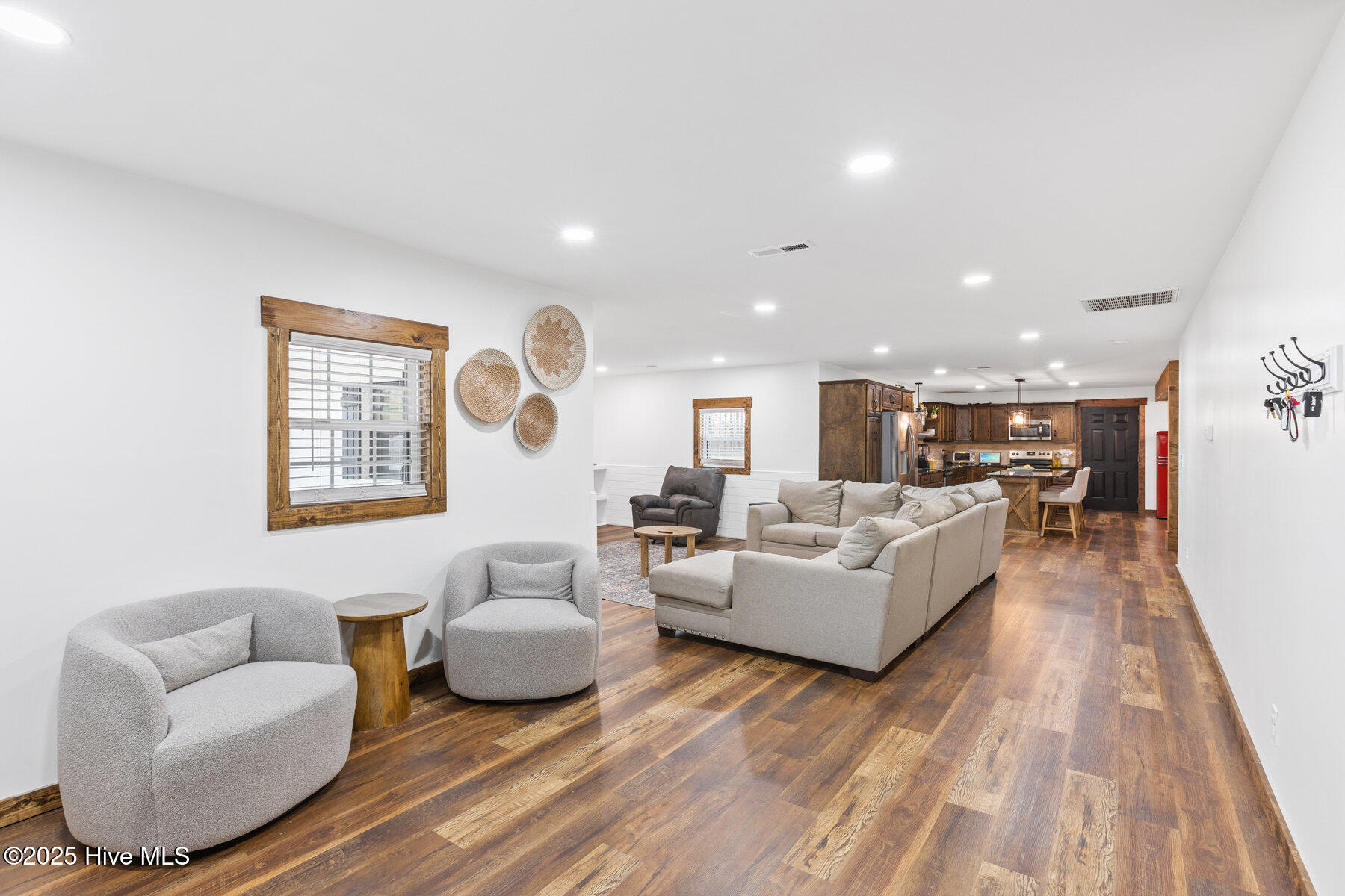 16214 Old Lake Road Riegelwood, NC 28456 - Photo 18 of 34 018_16214_old_lake_road-18_131