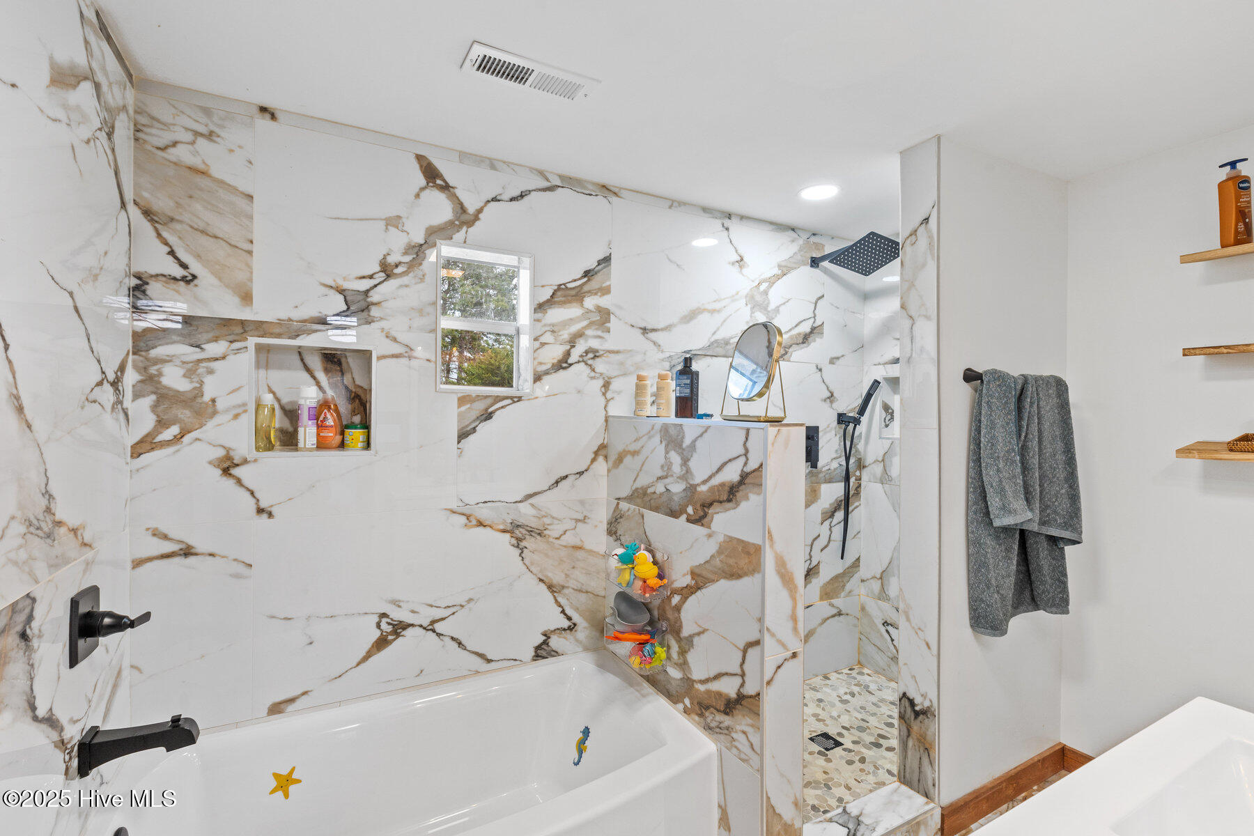 16214 Old Lake Road Riegelwood, NC 28456 - Photo 26 of 34 026_16214_old_lake_road-26_637