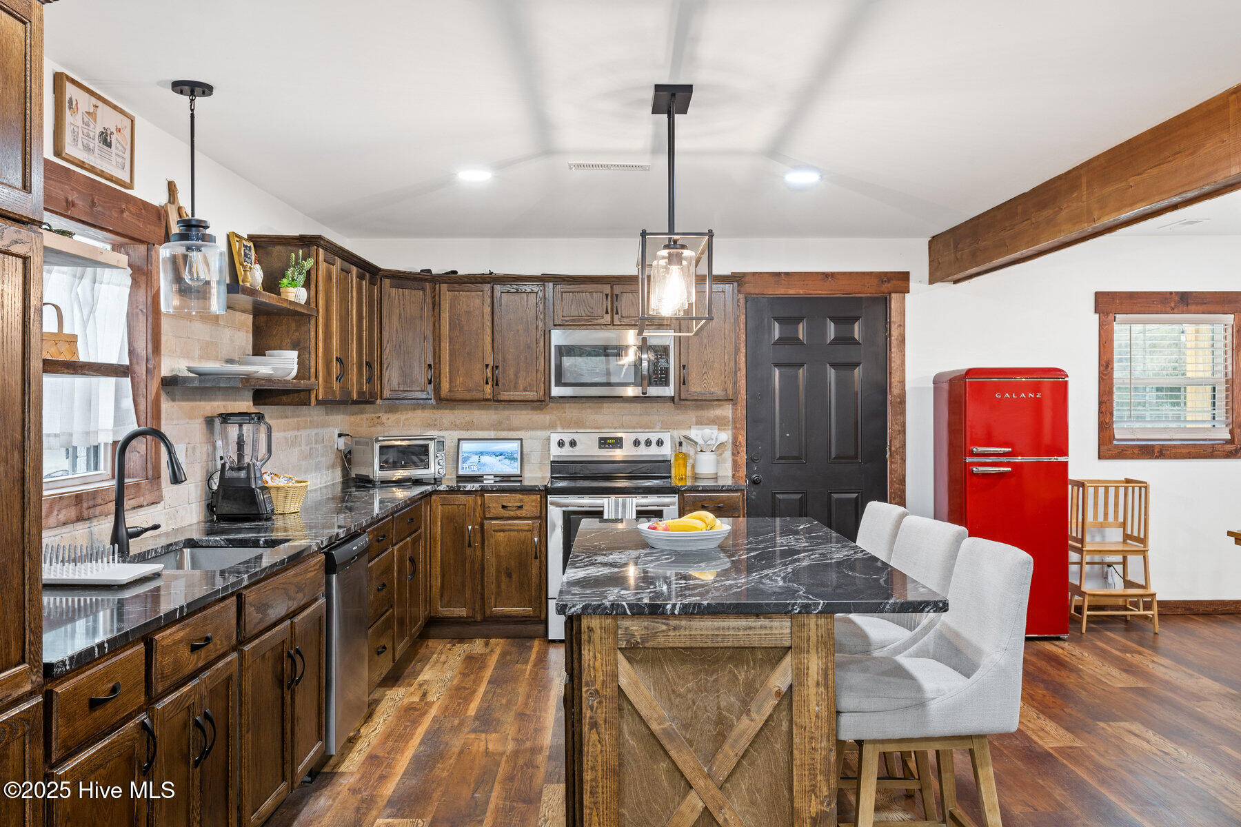 16214 Old Lake Road Riegelwood, NC 28456 - Photo 10 of 34 010_16214_old_lake_road-10_83