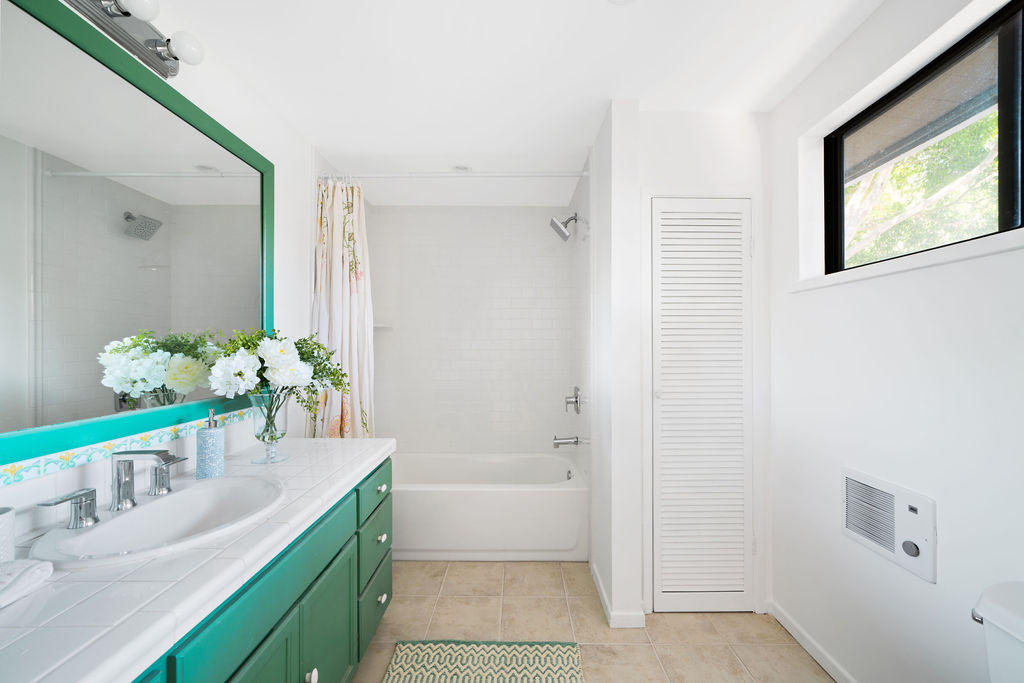 460 San Ysidro Road, Unit G Montecito, CA 93108 - Photo 11 of 22 MasterBath