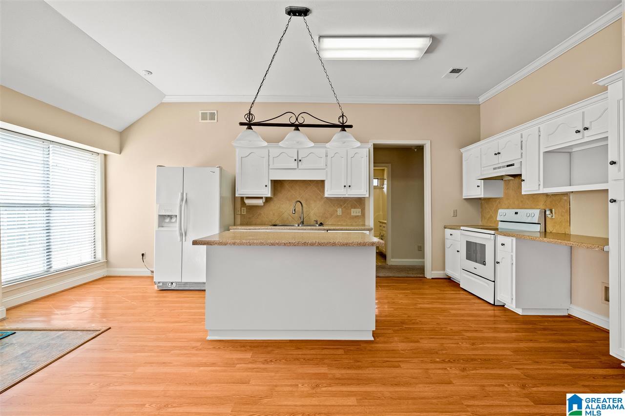 5474 Virginia Trace Bessemer, AL 35022 - Photo 6 of 18