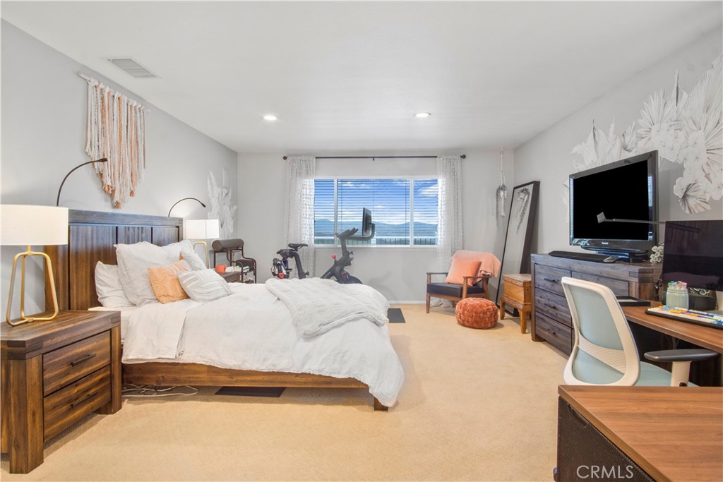 25696 Moore Lane Stevenson Ranch, CA 91381 - Photo 22 of 41