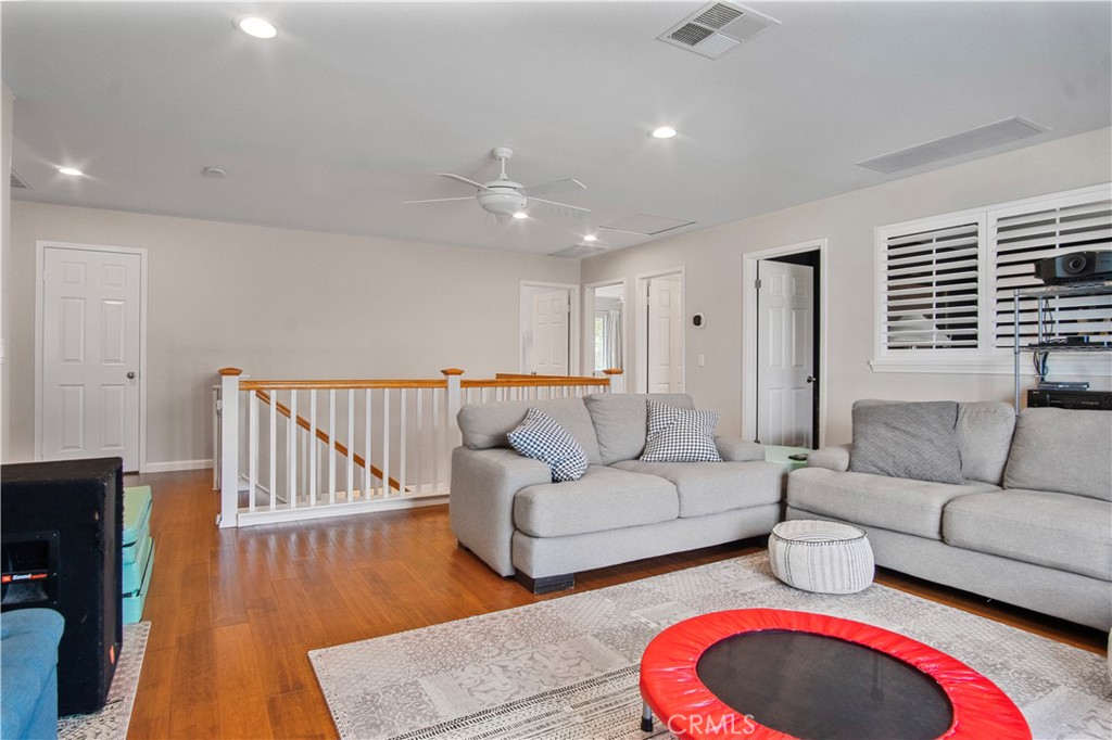 25696 Moore Lane Stevenson Ranch, CA 91381 - Photo 33 of 41