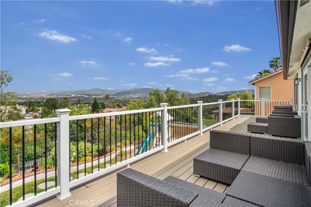 25696 Moore Lane Stevenson Ranch, CA 91381 - Photo 10 of 41