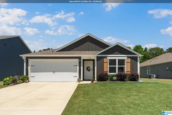 $302,500 | 1755 Dixon Circle, Mount Olive, AL 35117