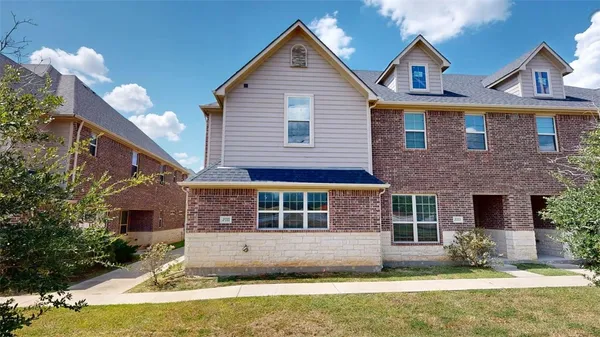 $2,250 | 2011 Harvey Mitchell Parkway South, College Station, TX 77840