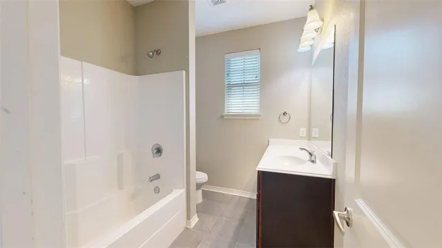 $2,700 | 2011 Harvey Mitchell Parkway South, College Station, TX 77840