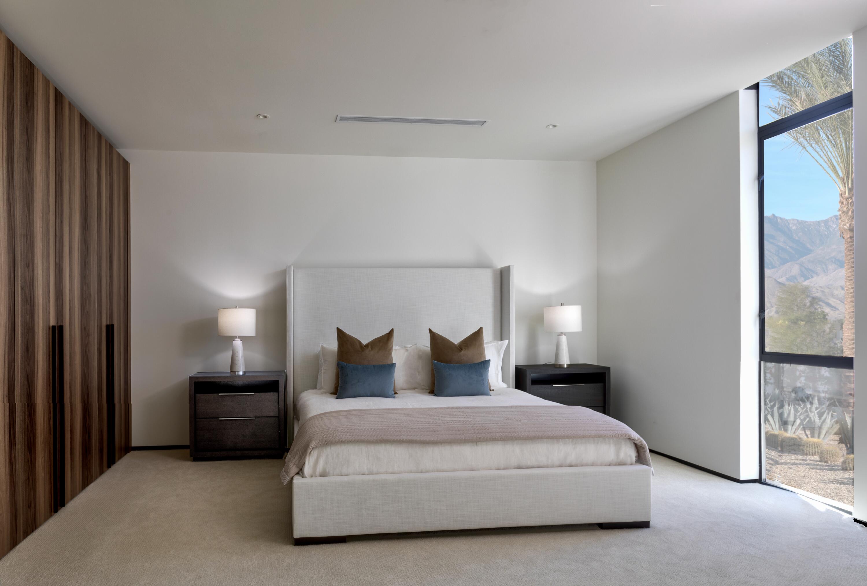 14 Via Linea Rancho Mirage Ca Rancho Mirage, CA 92270 - Photo 12 of 15 Guest Room