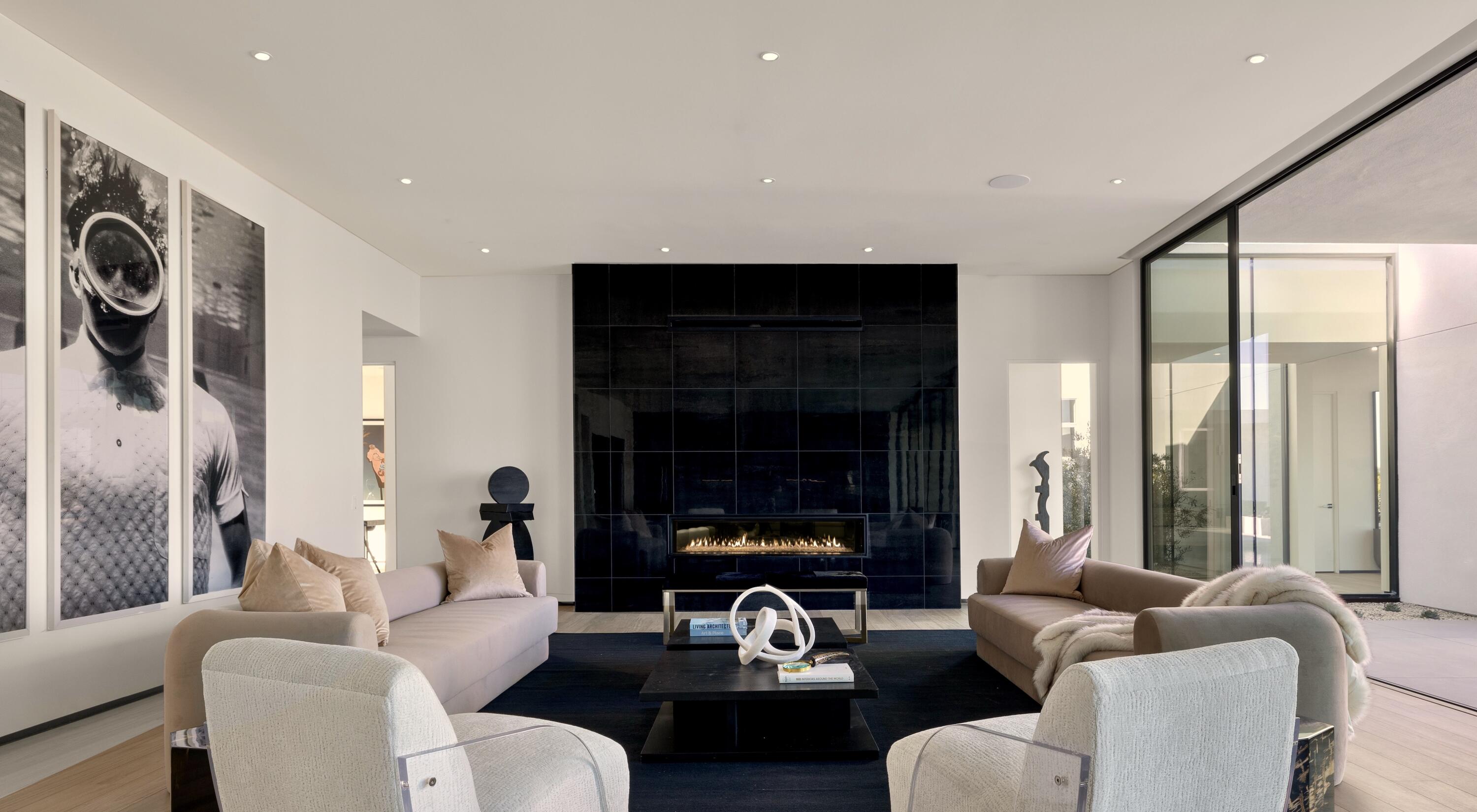 14 Via Linea Rancho Mirage Ca Rancho Mirage, CA 92270 - Photo 4 of 15 Living Area