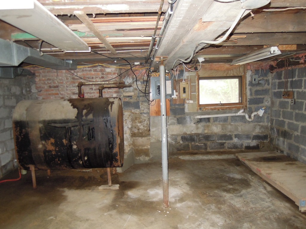 11 Vinton Road Holland, MA 01521 - Photo 15 of 22