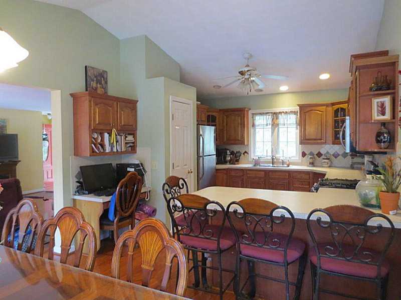 28 Spring Grove Road Glocester, RI 02814 - Photo 6 of 17 Kitchen.