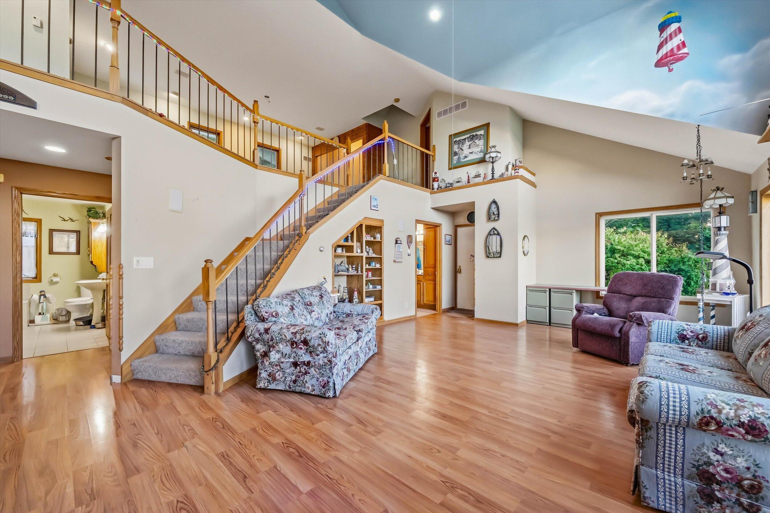 06-Living Room