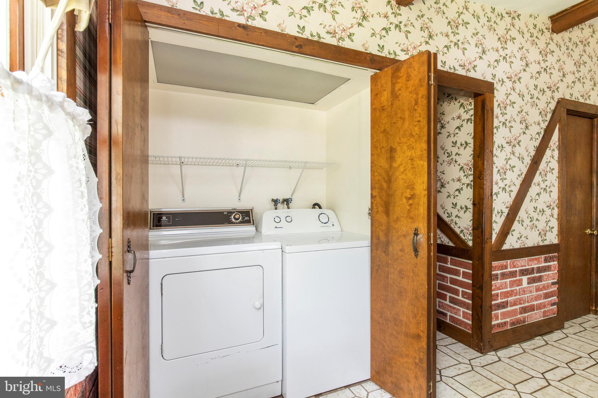 111 Barbara Drive Springfield, PA 19064 - Photo 15 of 31 Gallery Image 15