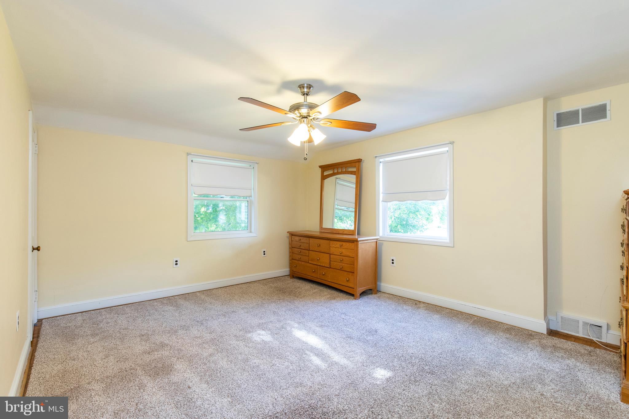 111 Barbara Drive Springfield, PA 19064 - Photo 18 of 31 Gallery Image 18