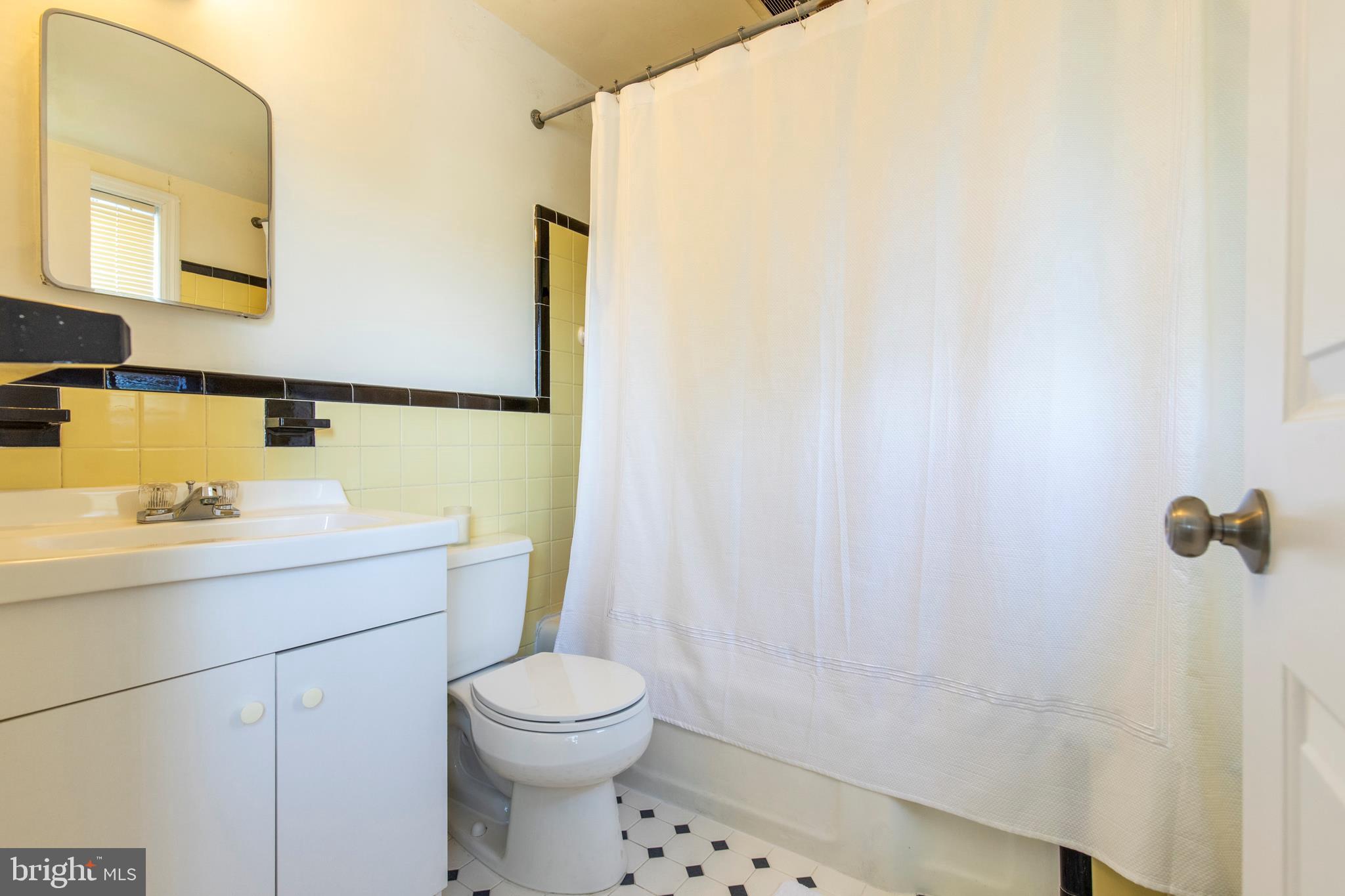 111 Barbara Drive Springfield, PA 19064 - Photo 21 of 31 Gallery Image 21