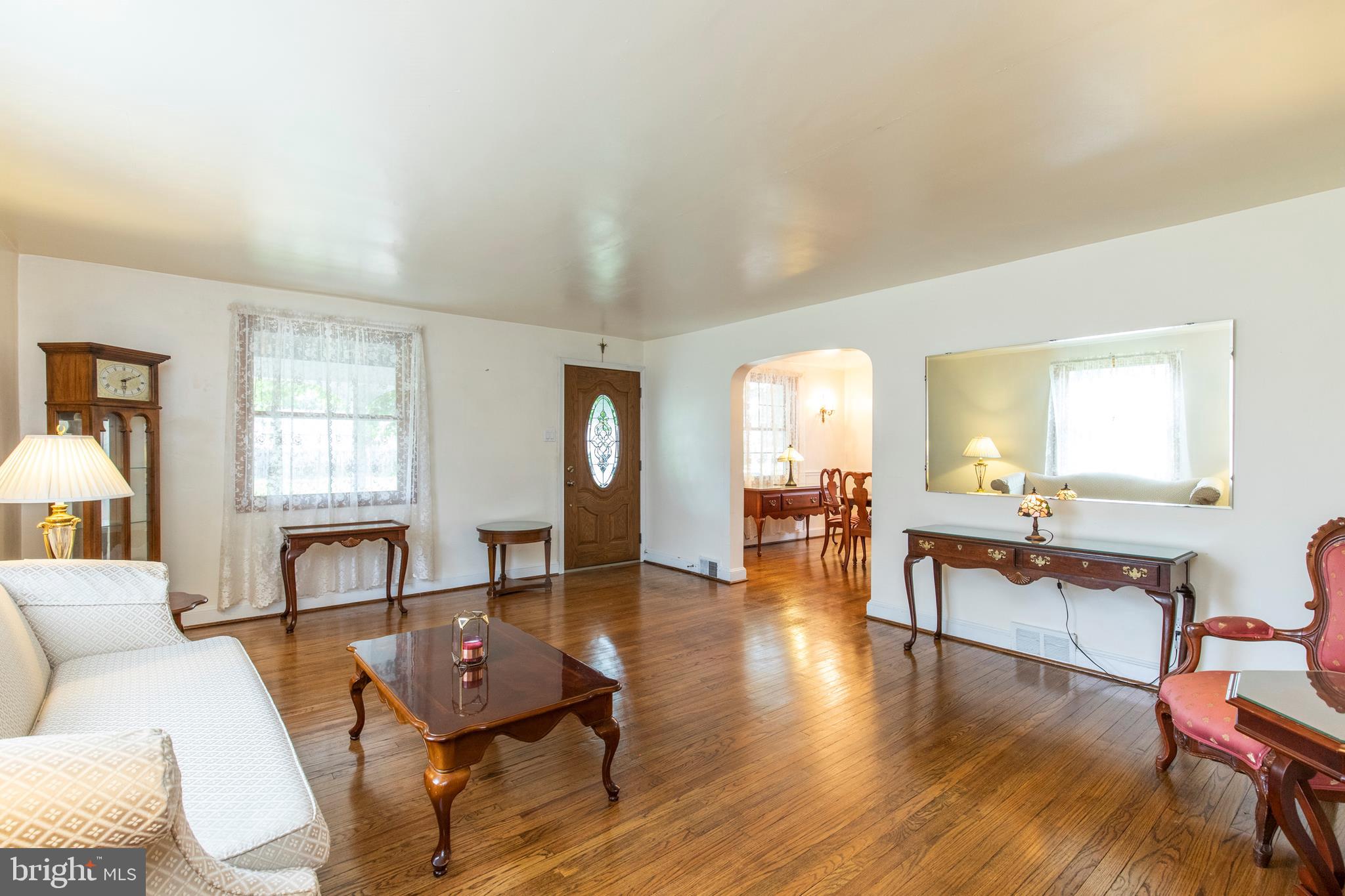 111 Barbara Drive Springfield, PA 19064 - Photo 8 of 31 Gallery Image 8