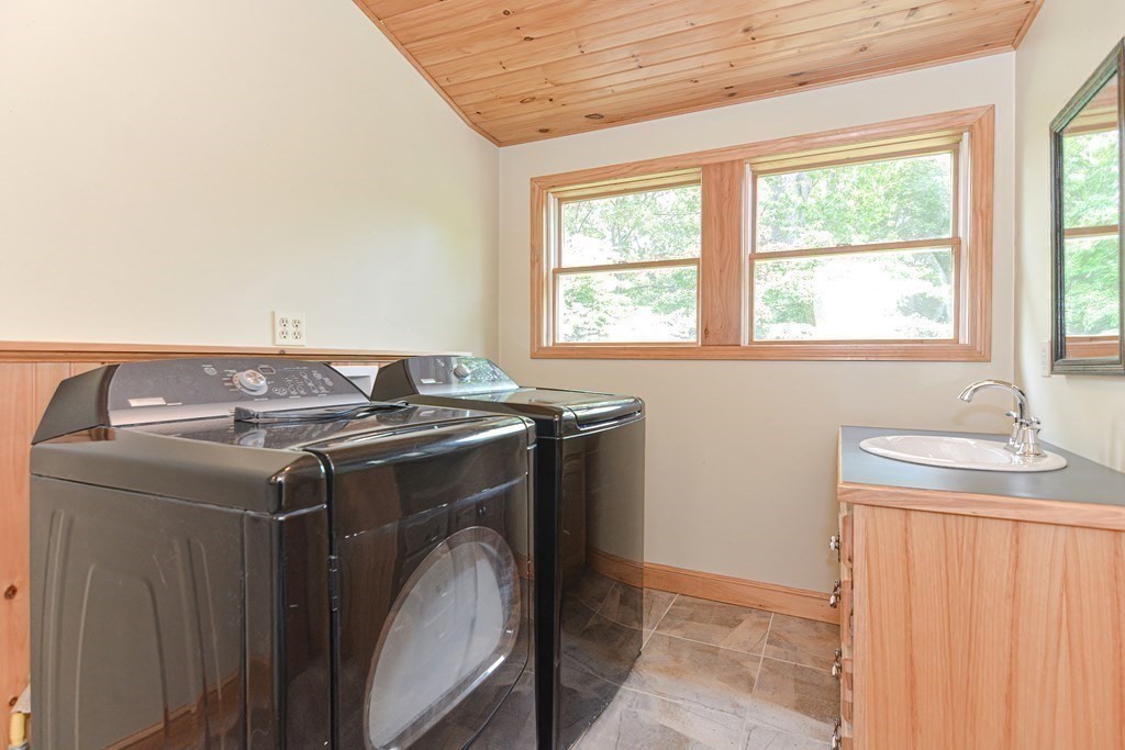 109 Walnut Street Canton, MA 02021 - Photo 11 of 31 Gallery Image 11