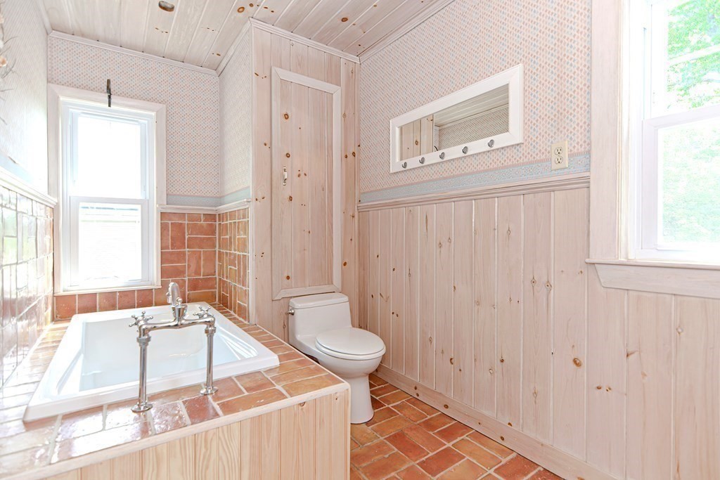 109 Walnut Street Canton, MA 02021 - Photo 17 of 31 Gallery Image 17