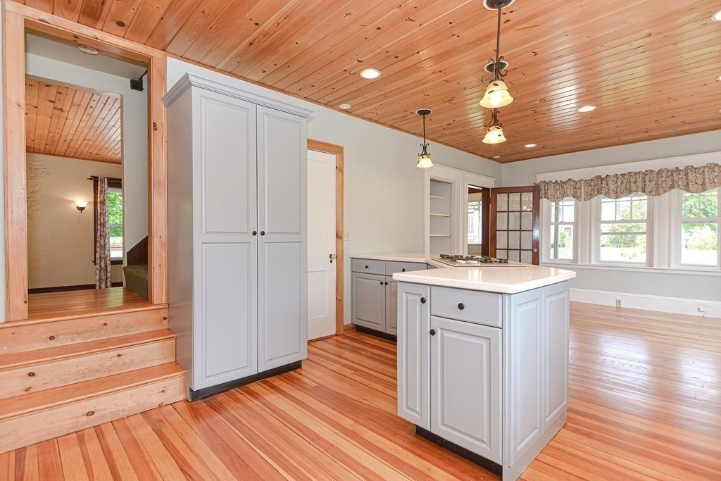109 Walnut Street Canton, MA 02021 - Photo 8 of 31 Gallery Image 8