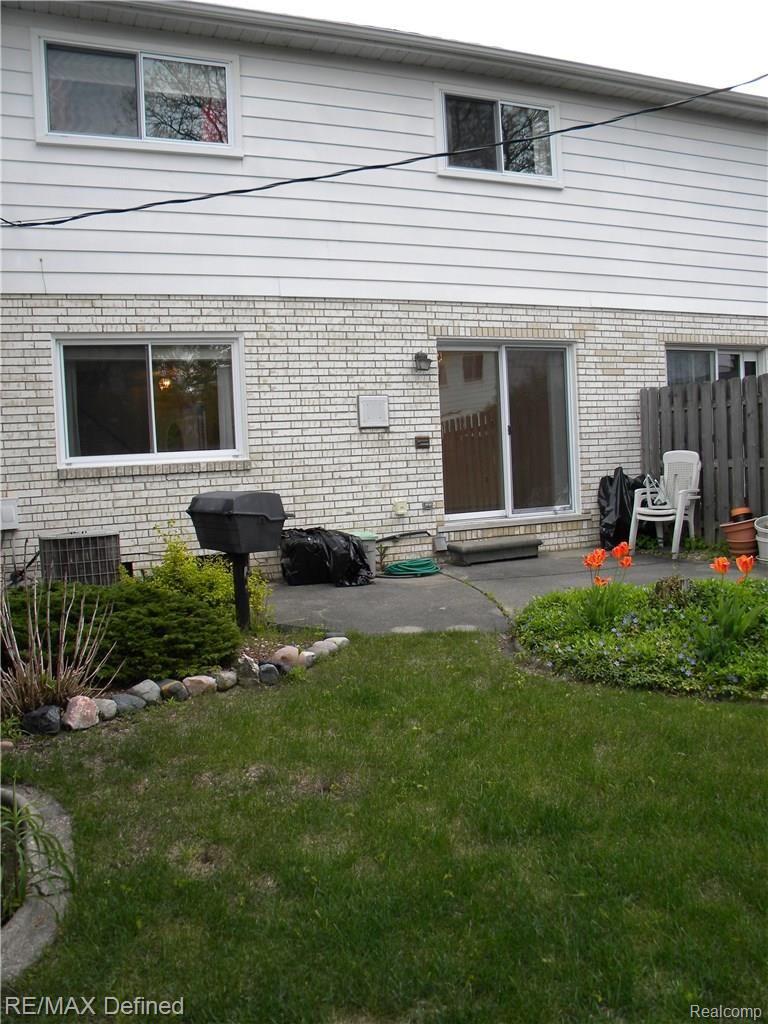 176 Manor Way Rochester, MI 48309 - Photo 24 of 32 DSCN7718.JPG