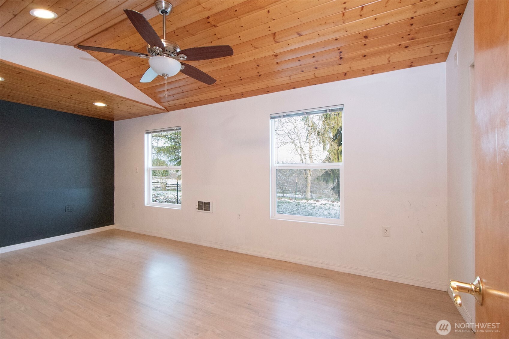 1515 Olson Road Sequim, WA 98382 - Photo 22 of 40 an empty room with windows