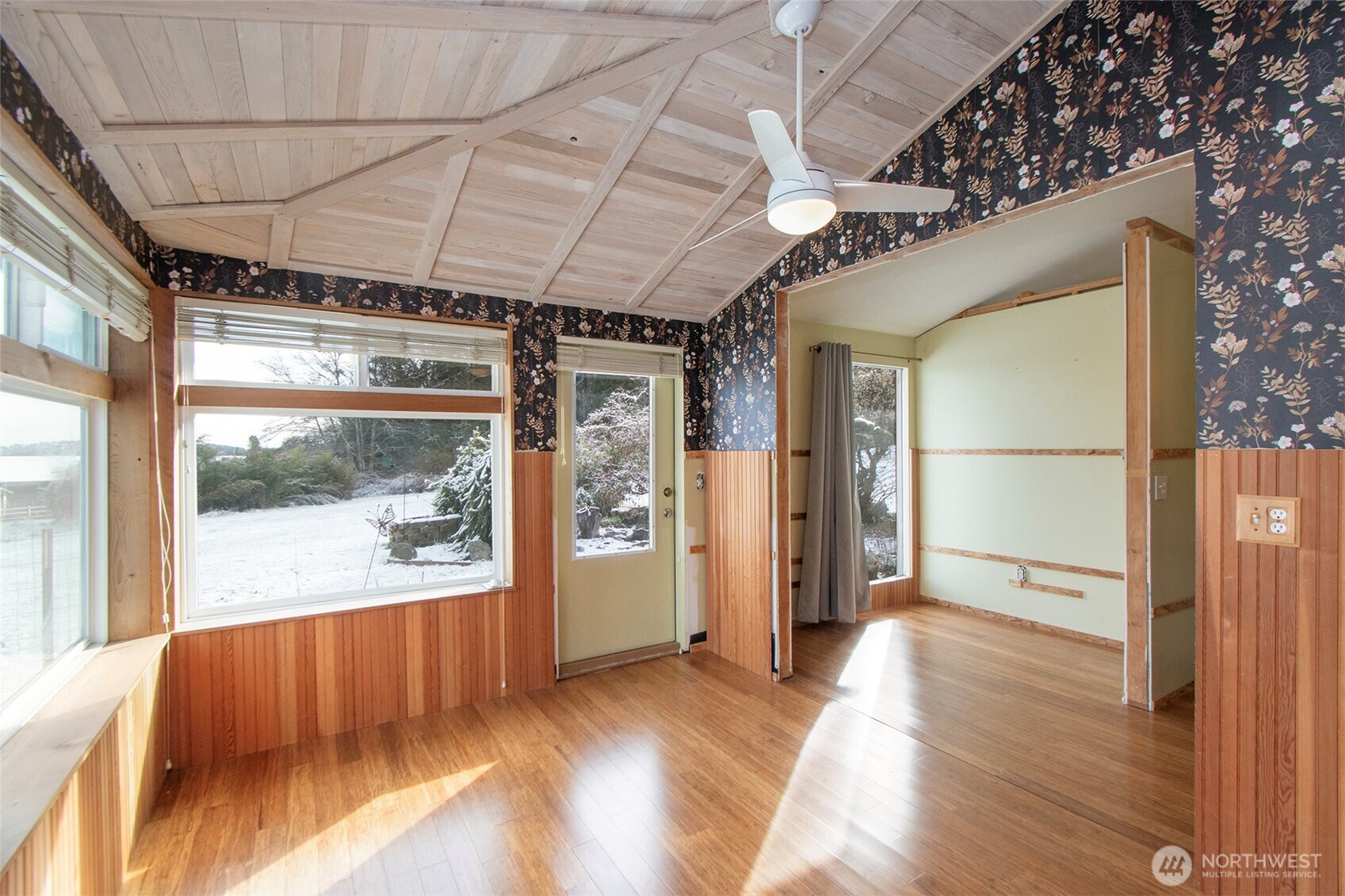 1515 Olson Road Sequim, WA 98382 - Photo 25 of 40 a view of entryway with wooden floor