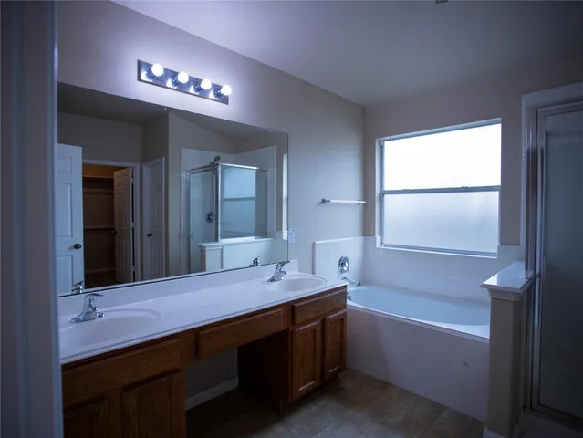 $1,950 | 16714 Mallory Bridge Drive, Houston, TX 77095