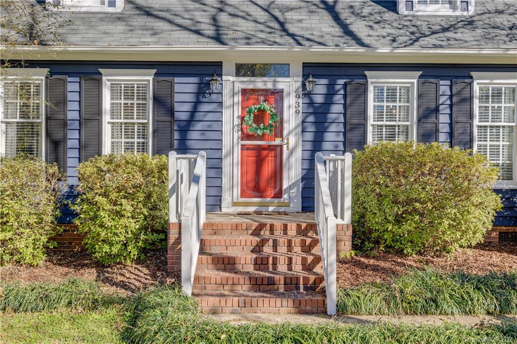 939 Pine Knoll Road Fort Mill, SC 29715 - Photo 3 of 37