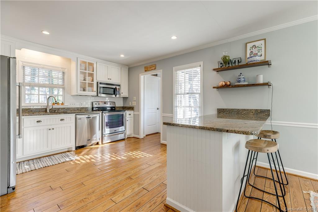 939 Pine Knoll Road Fort Mill, SC 29715 - Photo 10 of 37
