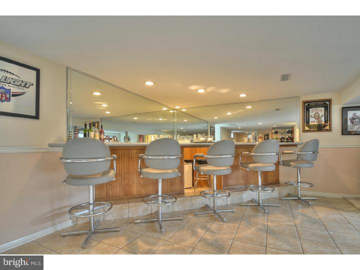 910 Chesterfield Road Barrington, NJ 08033 - Photo 16 of 25 Wet Bar