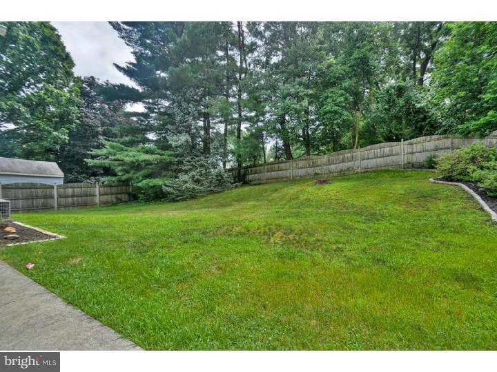 910 Chesterfield Road Barrington, NJ 08033 - Photo 23 of 25 Back Yard