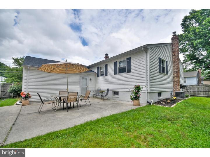 910 Chesterfield Road Barrington, NJ 08033 - Photo 24 of 25 View in Back