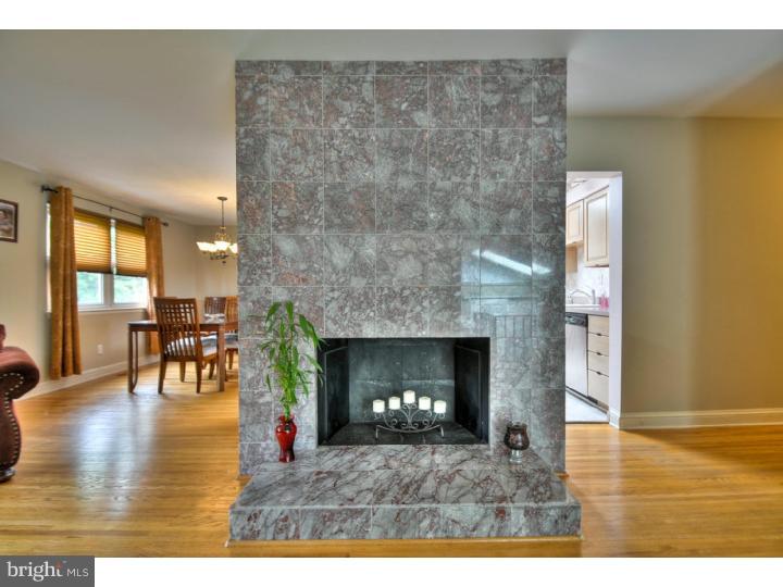 910 Chesterfield Road Barrington, NJ 08033 - Photo 5 of 25 Fireplace