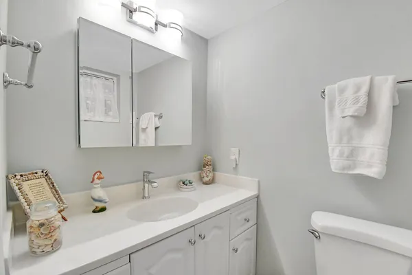 $345,000 | 1481 South Ocean Boulevard, Unit 413A, Pompano Beach, FL 33062