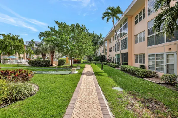 $345,000 | 1481 South Ocean Boulevard, Unit 413A, Pompano Beach, FL 33062