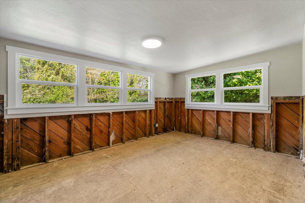 1960 Freshwater Road Eureka, CA 95503 - Photo 19 of 55