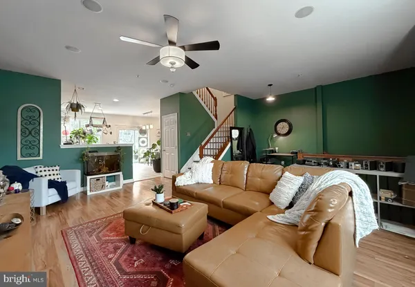 $395,000 | 339 English Oak Lane, Prince Frederick, MD 20678