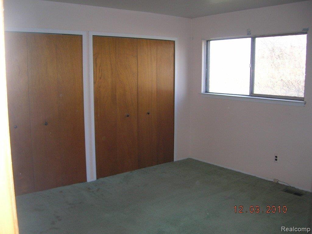 6829 Inkster Road Garden City, MI 48135 - Photo 7 of 9 DSCN5525