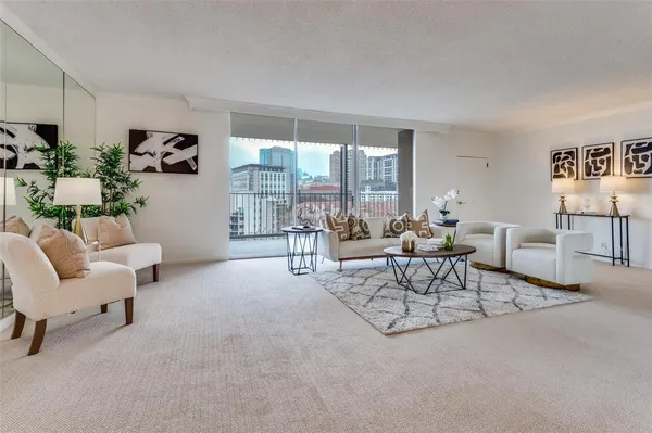 $635,000 | 3310 Fairmount Street, Unit 12E, Dallas, TX 75201