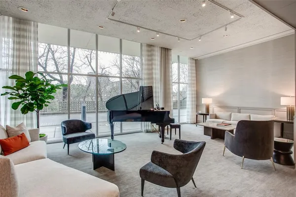 $635,000 | 3310 Fairmount Street, Unit 12E, Dallas, TX 75201