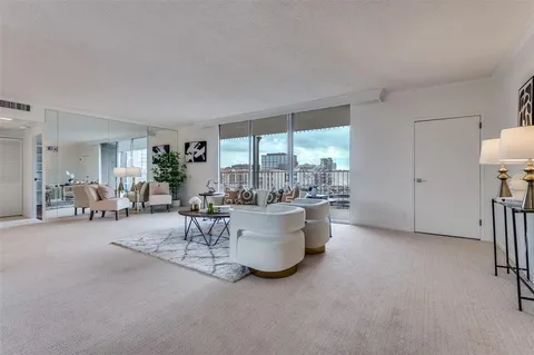 $650,000 | 3310 Fairmount Street, Unit 12E, Dallas, TX 75201