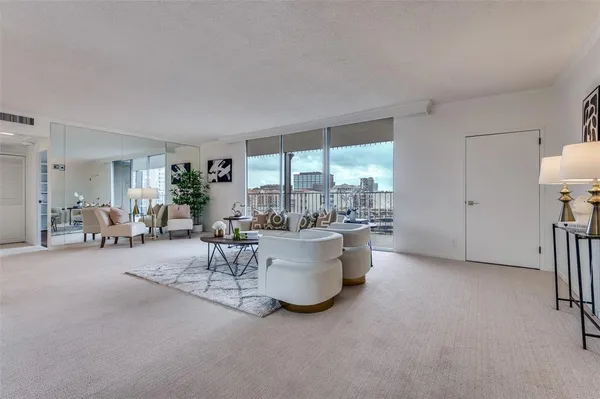 $635,000 | 3310 Fairmount Street, Unit 12E, Dallas, TX 75201