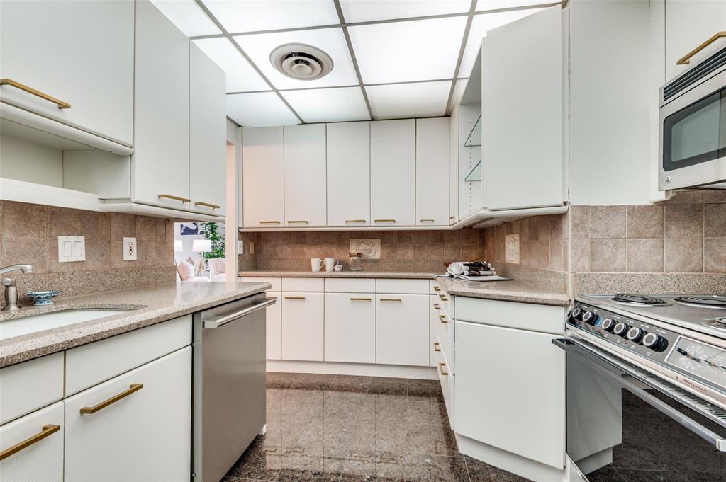 3310 Fairmount Street, Unit 12E Dallas, TX 75201 - Photo 7 of 13