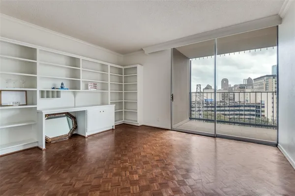 $635,000 | 3310 Fairmount Street, Unit 12E, Dallas, TX 75201