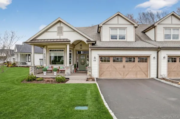 $1,595,000 | 44 Spring Meadow Court, Somers, NY 10589