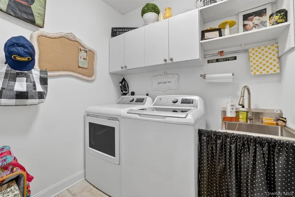 $1,595,000 | 44 Spring Meadow Court, Somers, NY 10589