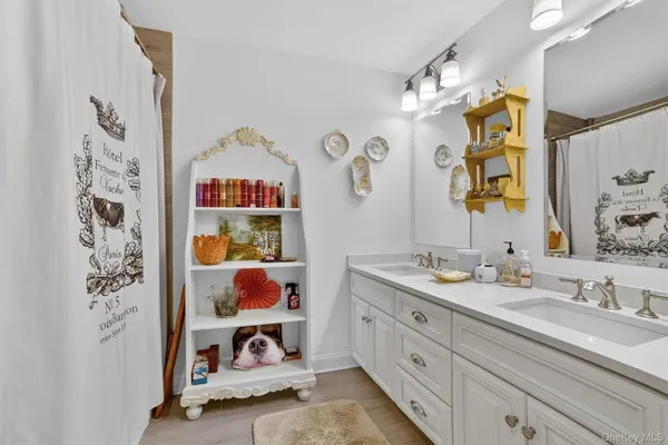 $1,595,000 | 44 Spring Meadow Court, Somers, NY 10589